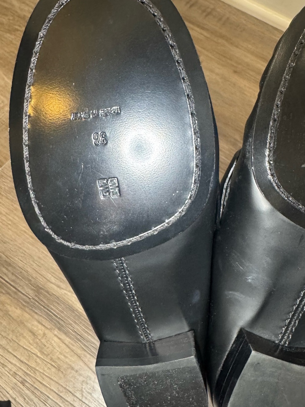 Givenchy 4G Logo Plaque Round Black Leather Loafers - Picture 9 of 11